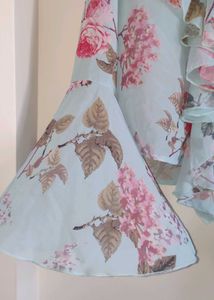 Sassafras Floral Ruffle Top – Sky Blue