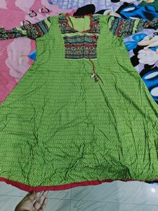 Green Kurti