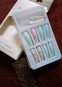 Korean Press On Nails