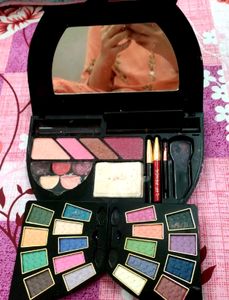 💅All Inclusive Make Up Set💅