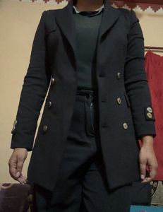 Chic Black Double-Breasted Coat