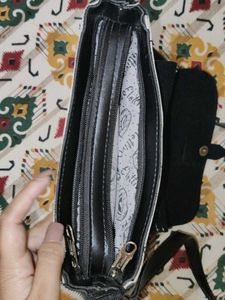 sling bag with bow ♥️ and keyring 🦆