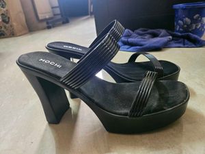 Brand New Black MOCHI Heels