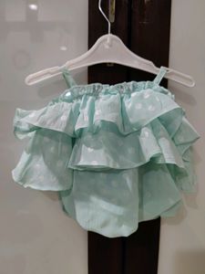 Iscut Top C Green  With Floral Print