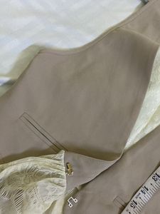 Ruffle Hem Vest Bust 32