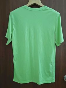 Nike Green T-Shirt Dri-fit