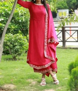 A Look That Can't Be Missed Out !!