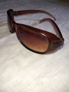 UV-protected Square Sunglasses