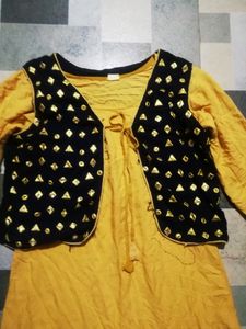New Unused Yellow And Blue Kurthis