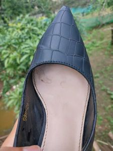 Women&#39;s Black Heels (3 Inches)