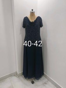 Elegant Navy Blue Evening Gown