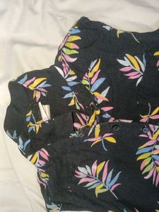 Tropical Leaf Sleeveless Top