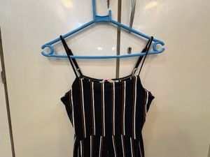 Sleeveless Jumpsuit - Adustable Straps