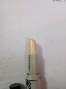 duo stick insight and swiss beauty concealer shade