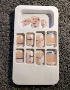 Press-On Nail Set