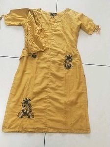 M Kurti Musterd