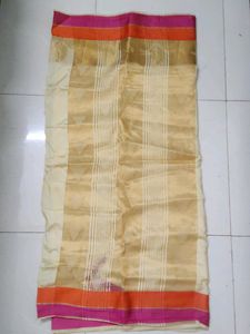 PRICE DROP ⬇️⬇️ Gold Zari Saree