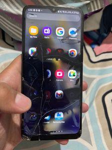Samsung A12