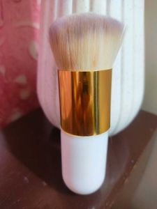 Makeup Brush