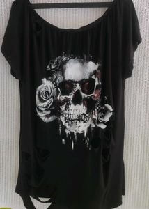 SHEIN Skull & Roses Graphic Tee