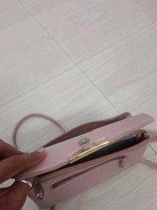 Nude Siling Bag