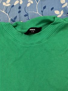 Casula green top