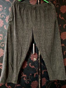 Women Casual Capri FREE DELIVERY