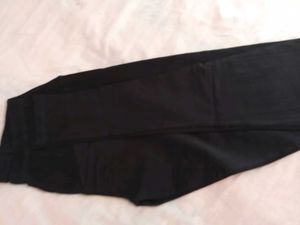 A Stylist Frock Kurti With Leggy And Dupatta