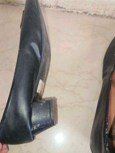 Touch Walk Black heels