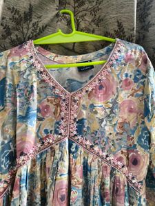 Floral Print kurti with embroidery
