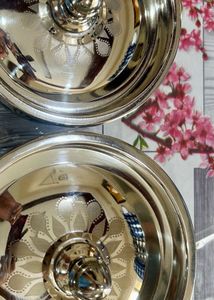 New Stainless Steel Serving/Storage Bowls (Setof2)