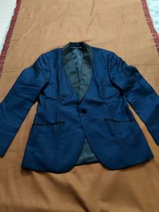 Stylish Blue Blazer