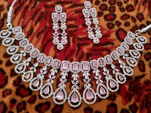 Elegant American Diamond Necklace Se