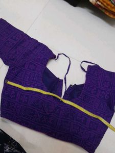 Good Condition Handloom Saree With Ready Wear Blou