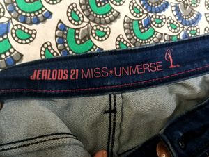 Boyfriend/Straight Jealous 21 Jeans