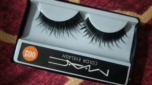 MAC Eye Lashes