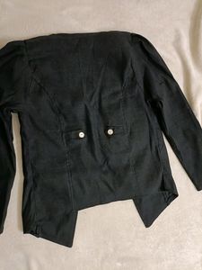 Black Jacket With Buttons And Full Sleeves...😍✨