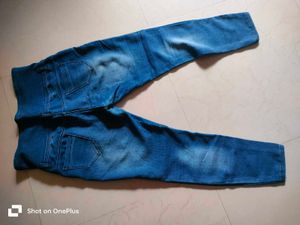 High Waisted Distressed Jeans
