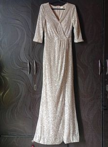WOMAN SEQUIN MERMAID GOWN