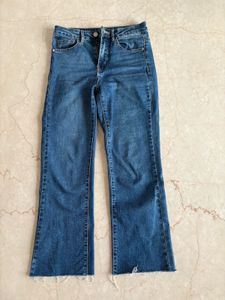 strechable blue straight jean