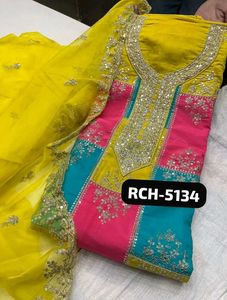 New Standard Beautiful Pakistani Dress important D