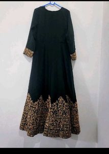 Neavy Blue Heavy Embroidery Gown