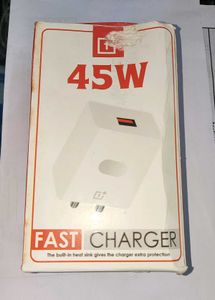 45 W Charger &amp; Cable