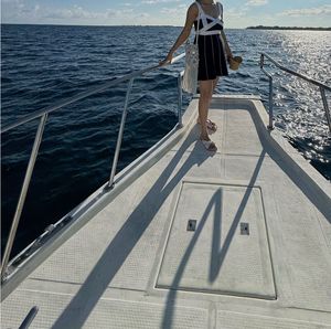 Chic Black &amp; White Dress