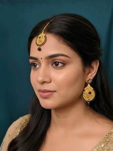 Elegant Gold-Toned Tikka & Earring Set