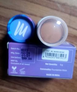 Myglamm Pose HD Foundation