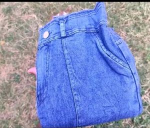 Stylish fabulous womaen jeans