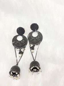 Black Elegant Jhumka Earrings