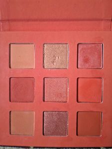 eye shadow pallette