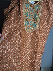 Stylish Rust Kurta with sleeves